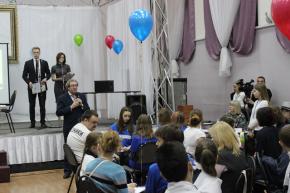 19 ноября Павел Миков открыл интеллектуальный турнир в рамках Всероссийской программы «Тетрадка Дружбы»