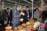 20 февраля Уполномоченный по правам человека в Прикамье Павел Миков принял участие в открытии выставки "Ярмарка народных промыслов"