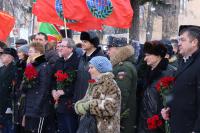 15 февраля, в день 30-летия вывода советских войск с территории Афганистана, Уполномоченный по правам человека в Прикамье Павел Миков возложил цветы к мемориалу "Разорванное братство".