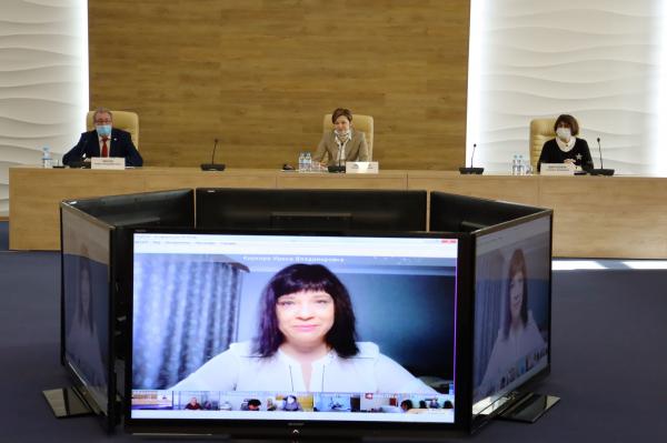 1 октября в правительстве Пермского края состоялся круглый стол "Проблемы реформирования органов опеки попечительства".

 