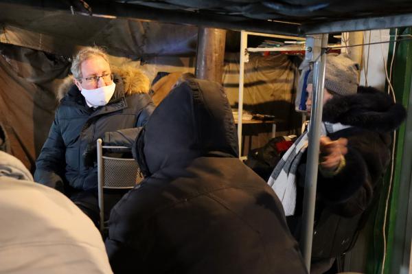 Павел Миков посетил палатки ночного пребывания для граждан, оказавшихся в трудной жизненной ситуации.