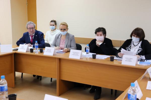 12 февраля 2021 года при участи Уполномоченного по правам человека в Пермском крае состоялся Экспертный Круглый стол на тему участия несовершеннолетних в публичных мероприятиях.

 