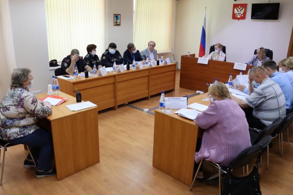 10 июня Уполномоченный по правам человека в Пермском крае Павел Миков выехал с рабочим визитом в Красновишерск и Чердынь.