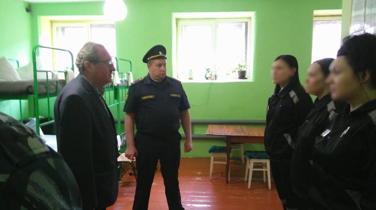 27 июня Уполномоченный по правам человека в Пермском крае посетил кизеловский следственный изолятор.