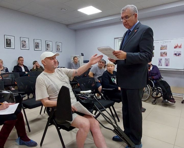 Игорь Сапко провел встречу в Центре комплексной реабилитации инвалидов.
