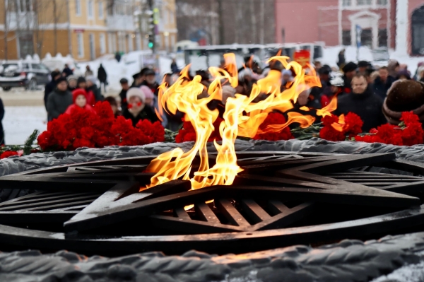 В Перми прошла церемония возложения цветов, приуроченная ко Дню снятия блокады Ленинграда.