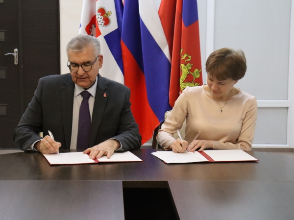 Региональный омбудсмен подписал соглашение о сотрудничестве с Руководителем Управления Росреестра по Пермскому краю.
 